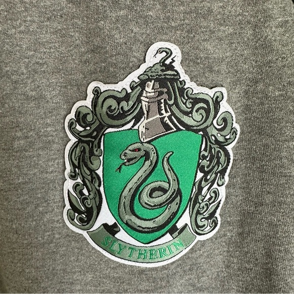 Wizarding World of Harry Potter Small Slytherin Crewneck Sweatshirt Universal S - Picture 4 of 6